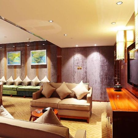 Lia! Beijing Hotel Экстерьер фото