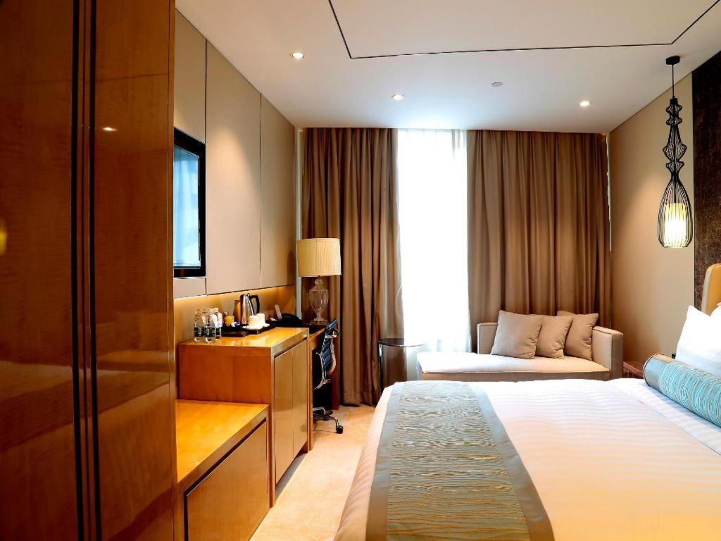 Lia! Beijing Hotel Экстерьер фото