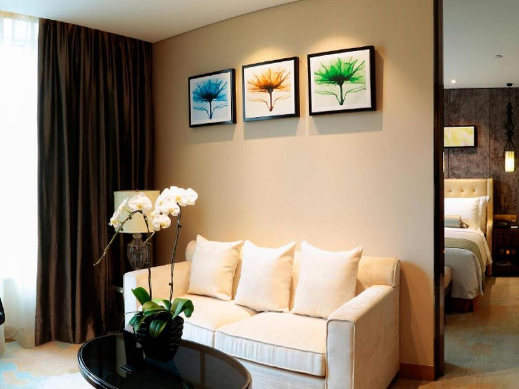 Lia! Beijing Hotel Экстерьер фото