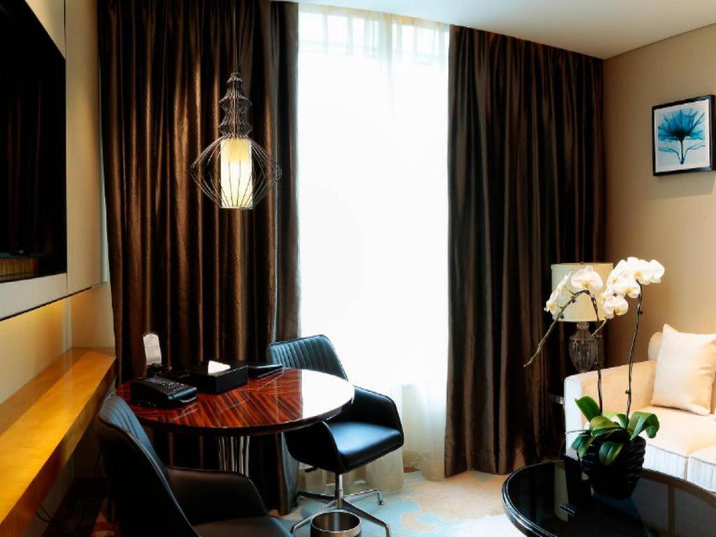 Lia! Beijing Hotel Экстерьер фото